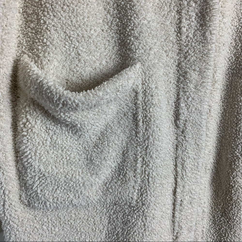 Barefoot Dreams CozyChic Robe - Picture 5 of 8